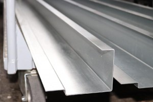 Executie profil tabla zincata ambutisat