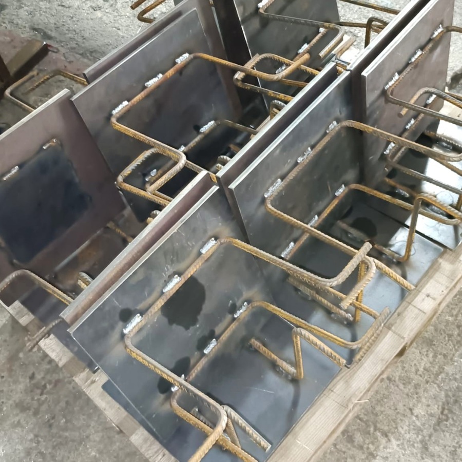 Suporti prindere pentru containere – robuste si durabile